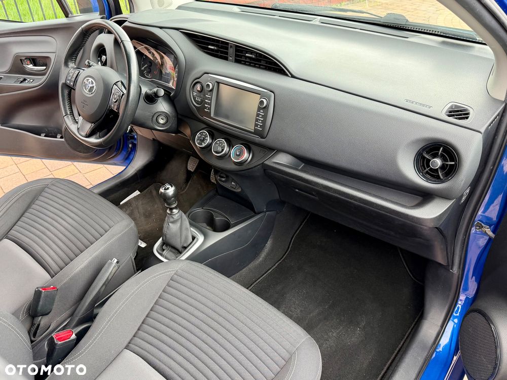 Toyota Yaris 1.5 Premium - 10