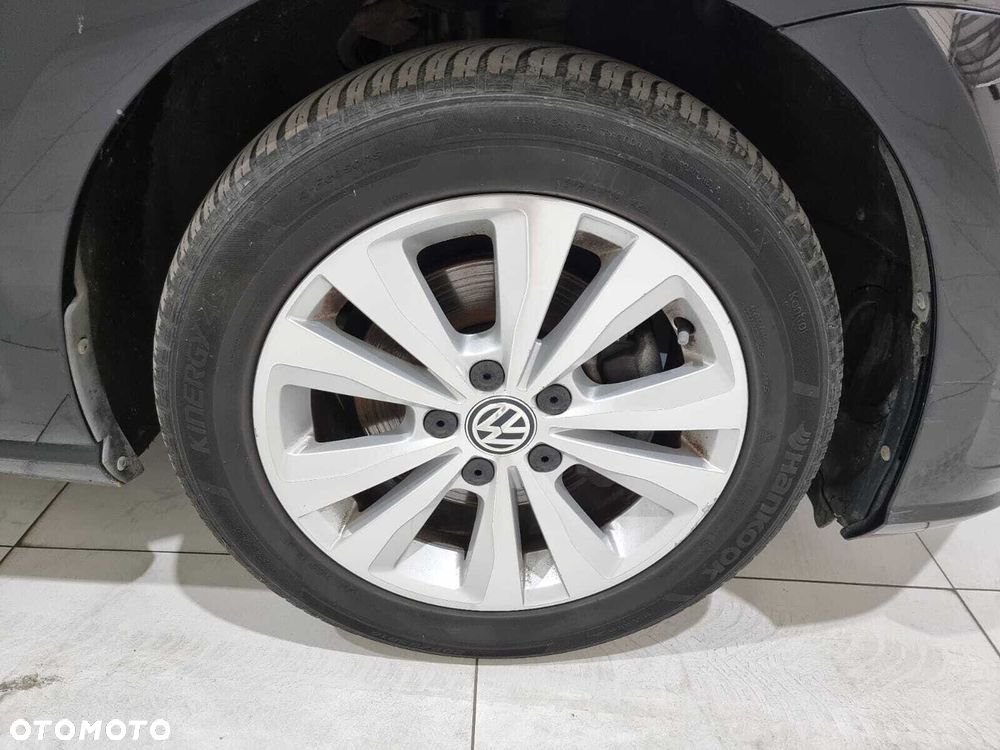 Volkswagen Golf - 31
