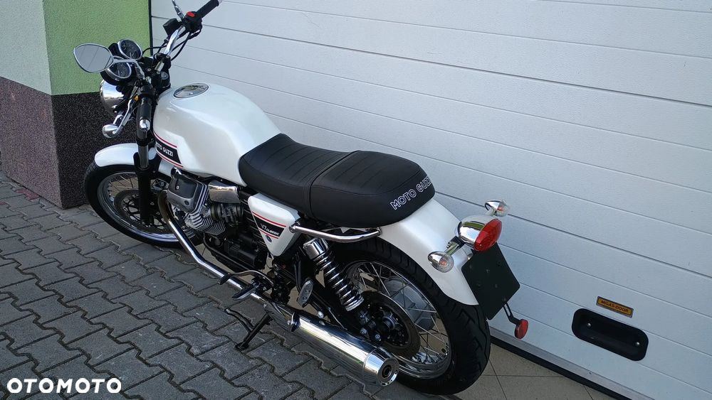 Moto Guzzi V7 - 4
