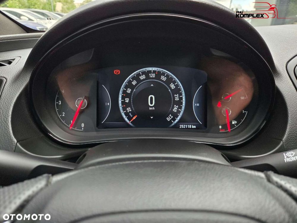Opel Insignia - 26