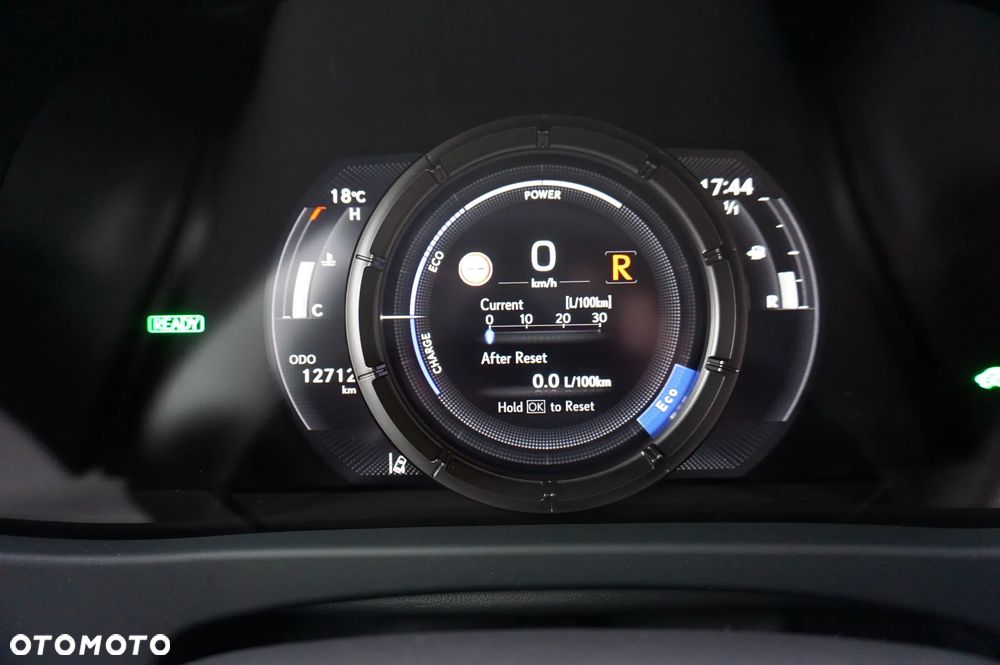 Lexus UX 250h GPF F Sport 2WD - 33