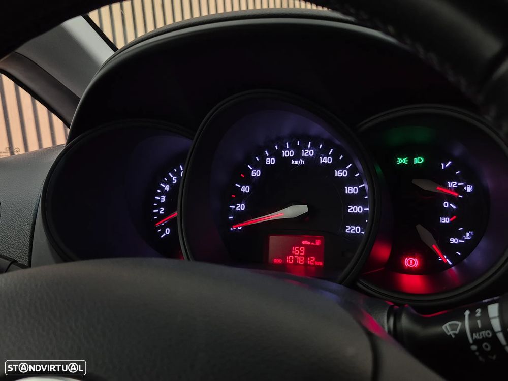 Kia Rio 1.2 CVVT In Town - 24