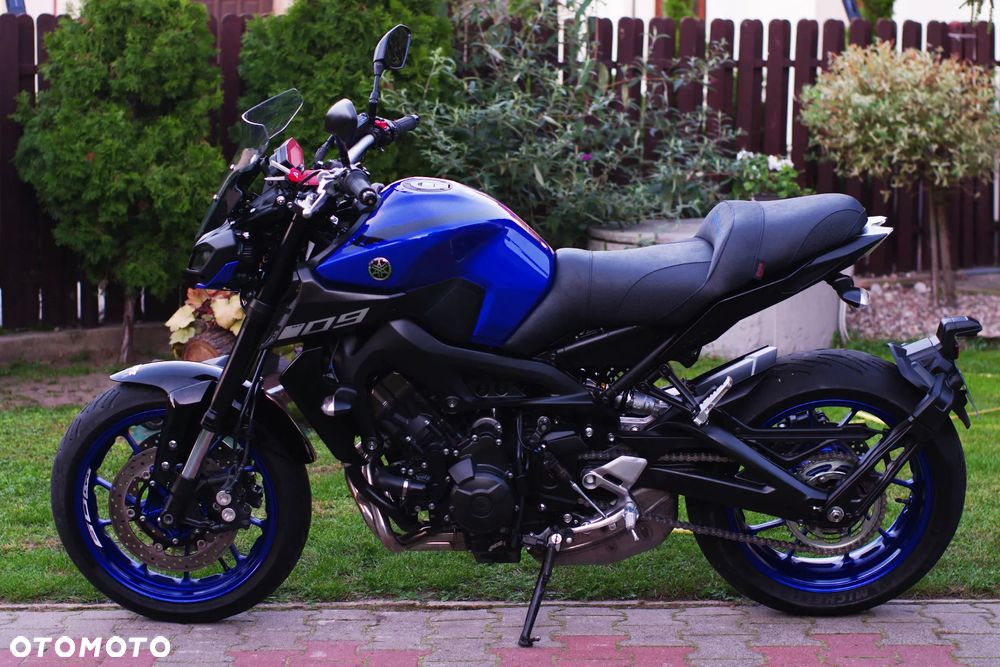 Yamaha MT - 19