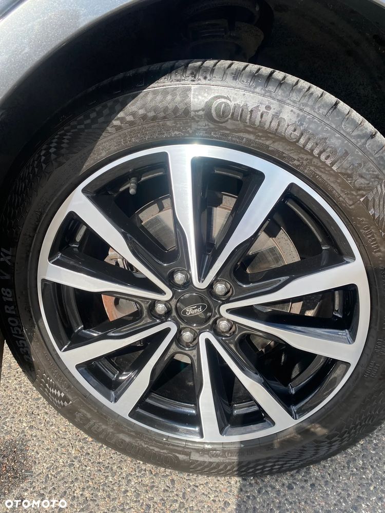 Ford Kuga - 23