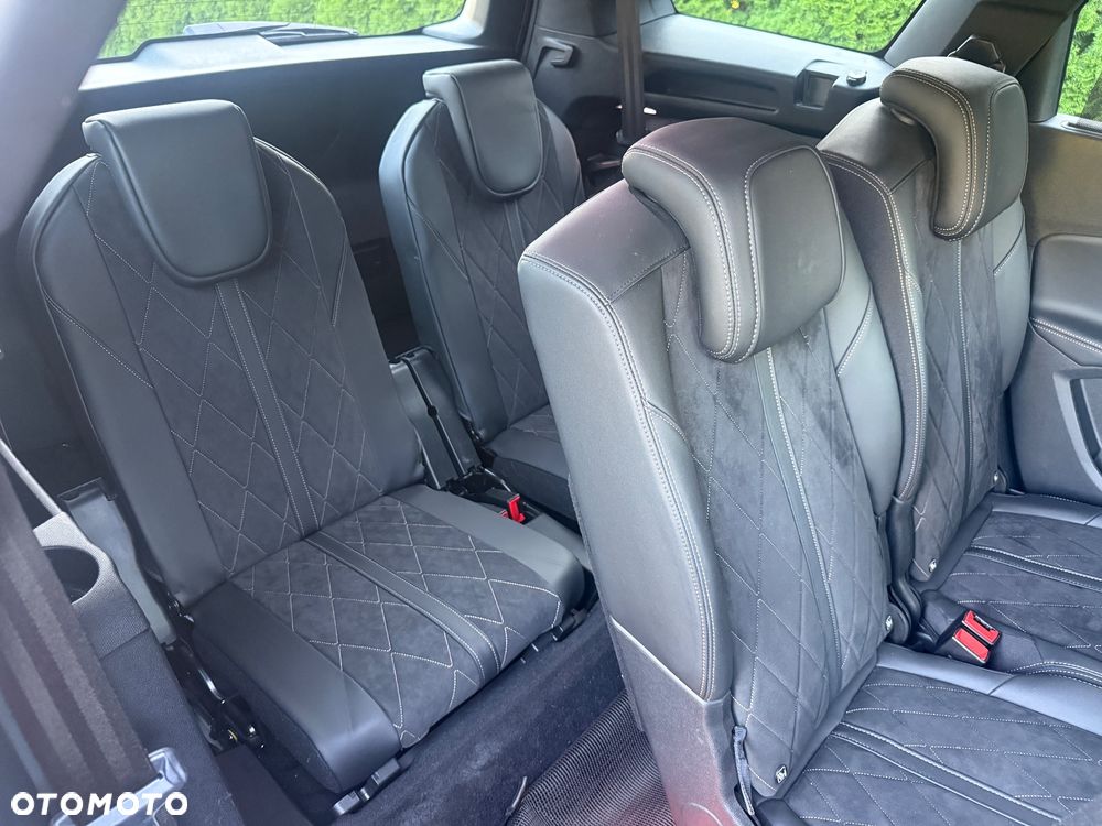 Peugeot 5008 BlueHDi 180 EAT8 GT - 32