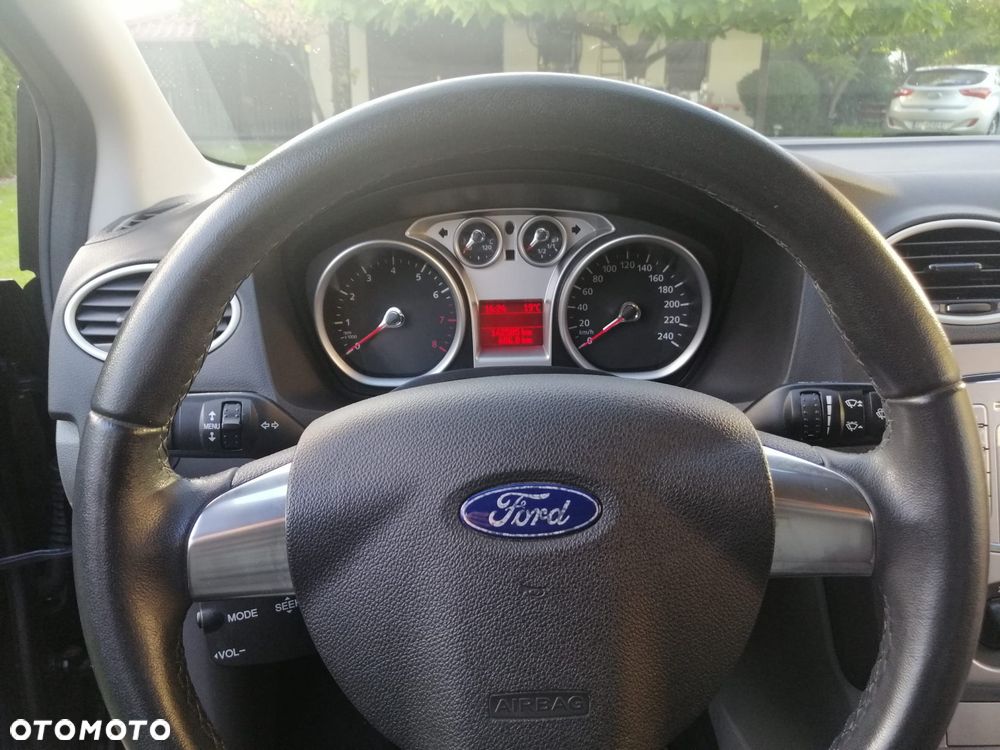 Ford Focus 1.6 Sport - 21