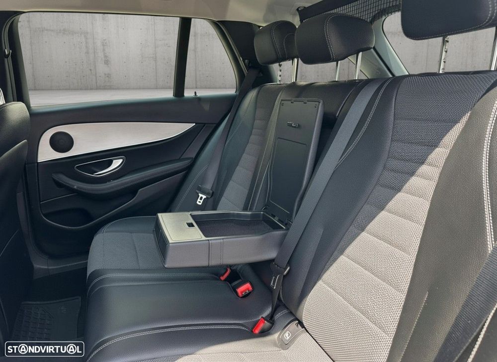 Mercedes-Benz E 220 d Avantgarde - 11