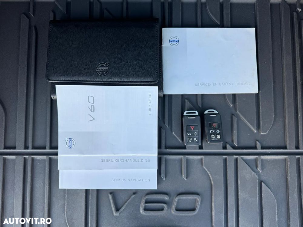 Volvo V60 D2 Geartronic Powershift Momentum - 33