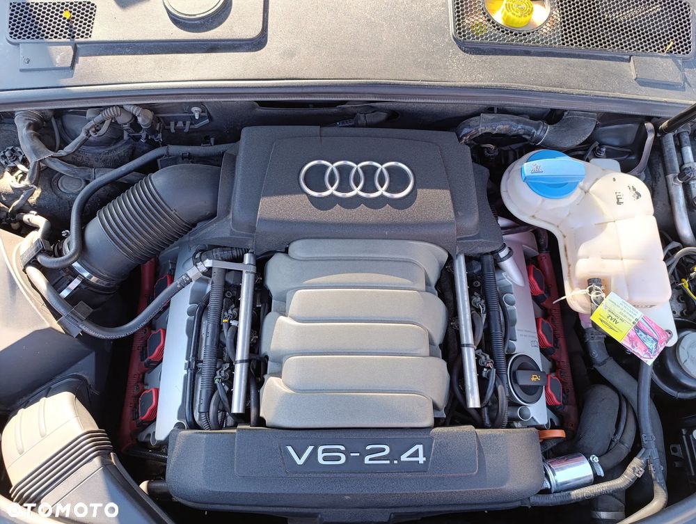 Audi A6 Limousine 2.4 - 16