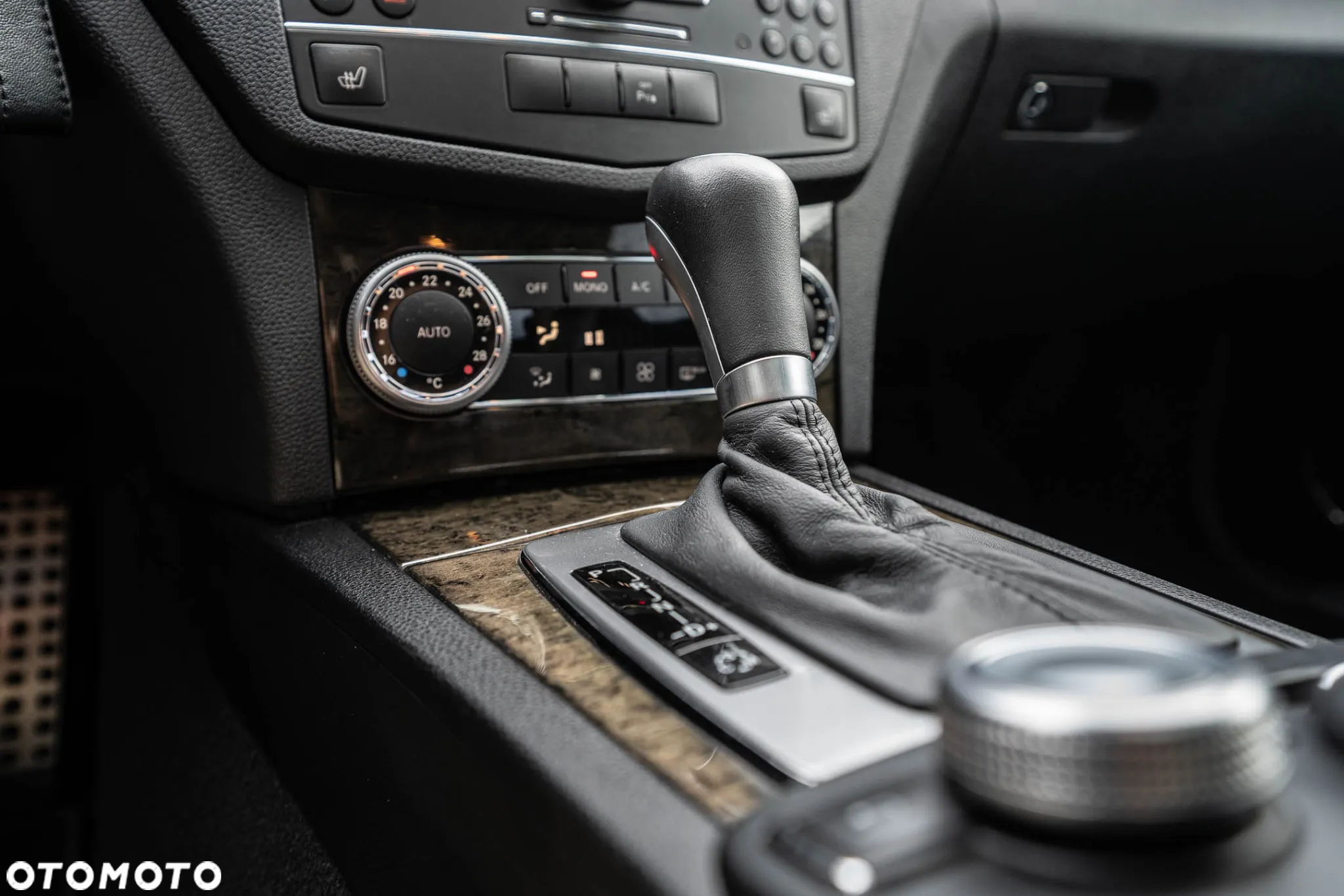 Mercedes-Benz Klasa C 63 AMG - 33