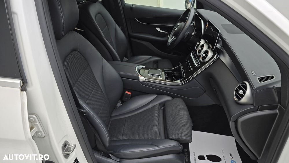 Mercedes-Benz GLC 300 e 4MATIC - 19