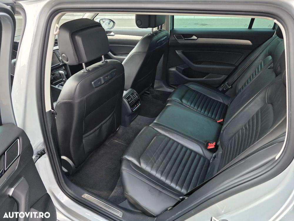 Volkswagen Passat 2.0 TDI (BlueMotion Technology) DSG Highline - 13