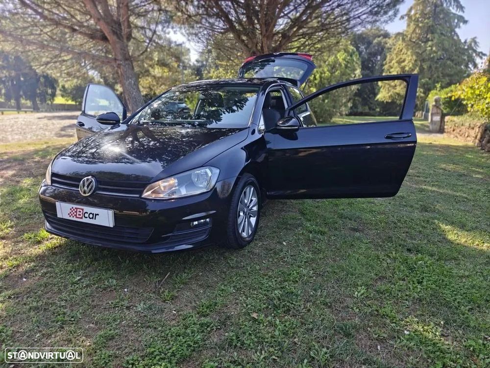 VW Golf 1.6 TDi Trendline BlueMotion - 21
