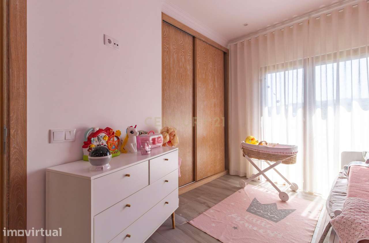 Moradia T2 Contemporânea com Vista Deslumbrante em Reixida, Cortes – L - Grande imagem: 5/33