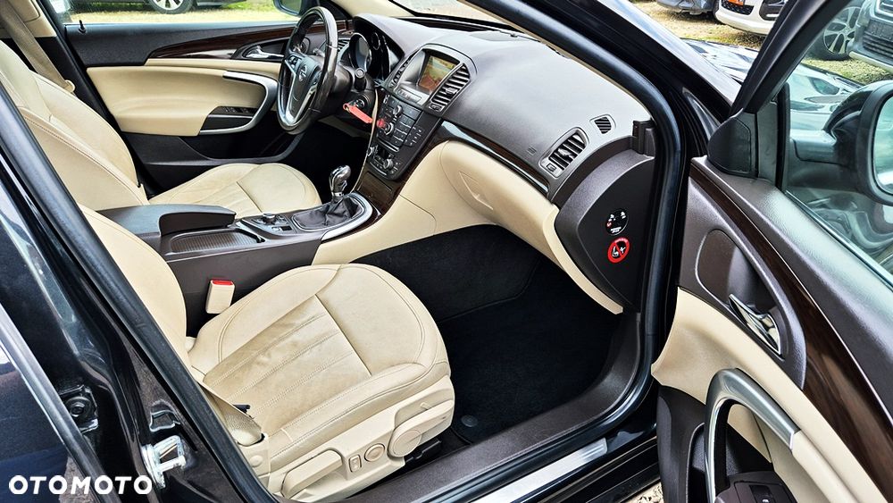 Opel Insignia 1.4 T Cosmo S&S - 37