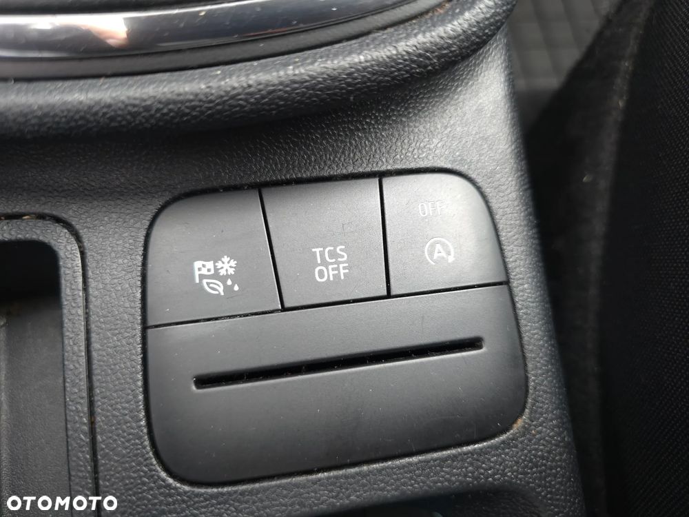 Ford Fiesta 1.1 Titanium ASS - 28