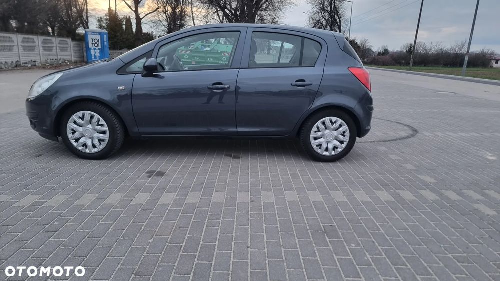 Opel Corsa 1.2 16V Selection 110 Jahre - 2
