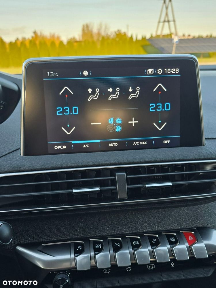 Peugeot 3008 - 36
