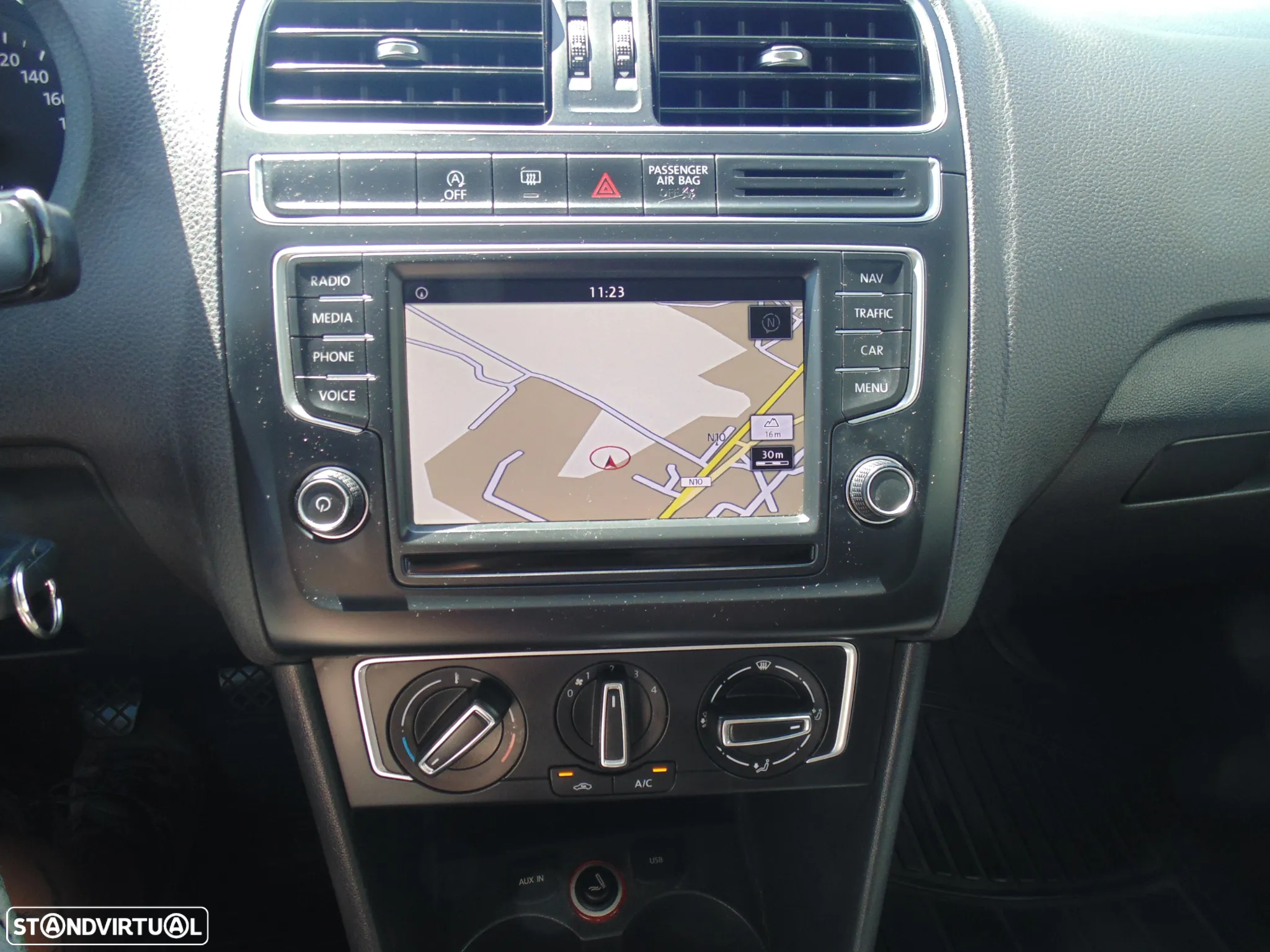 VW Polo 1.4 TDi Lounge - 24