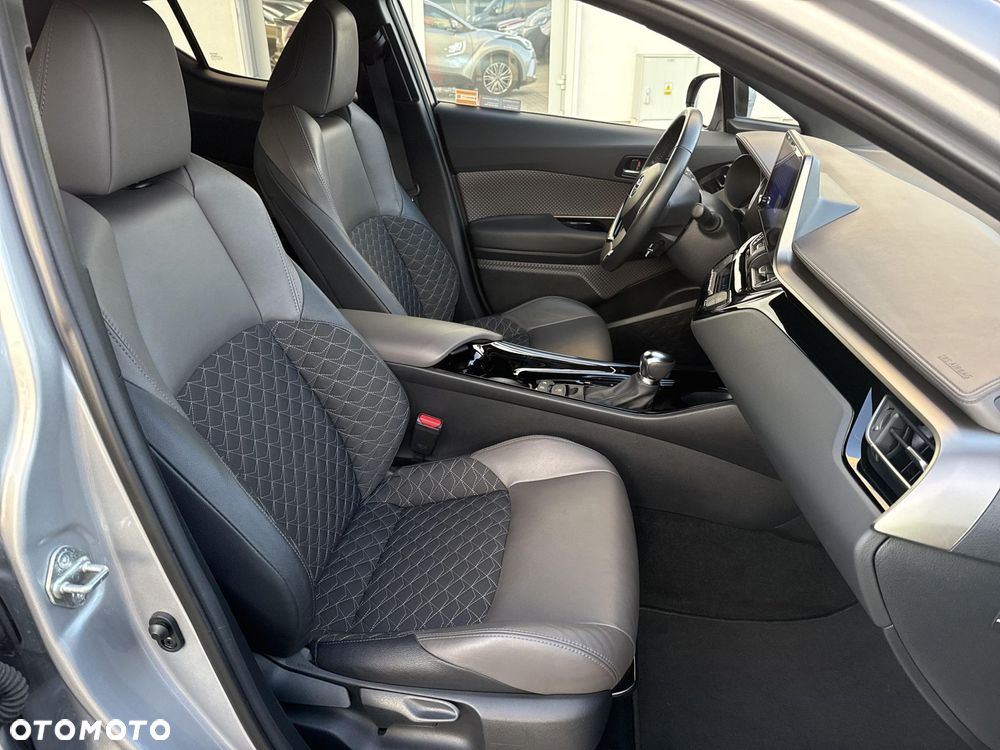 Toyota C-HR 1.8 Hybrid Executive - 8