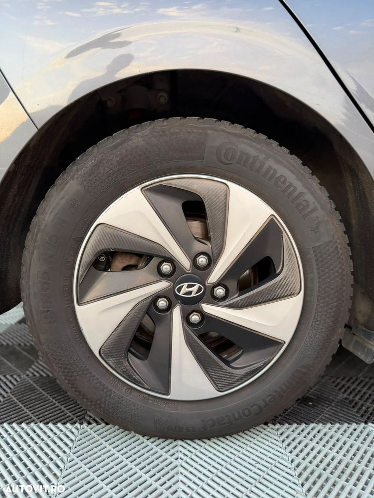 Hyundai IONIQ 1.6 GDI - 19