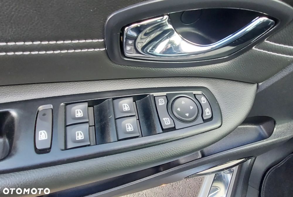 Renault Scenic ENERGY TCe 130 BOSE EDITION - 19