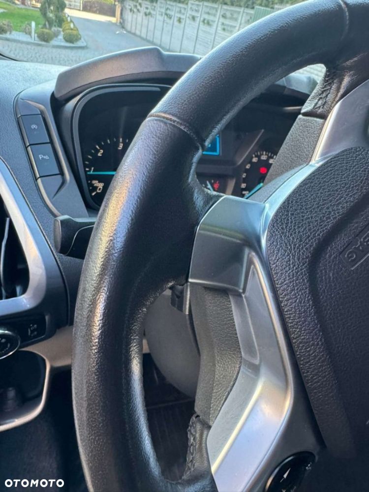 Ford Tourneo Custom - 34