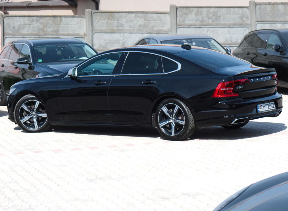 Volvo S90 D3 R-Design - 33