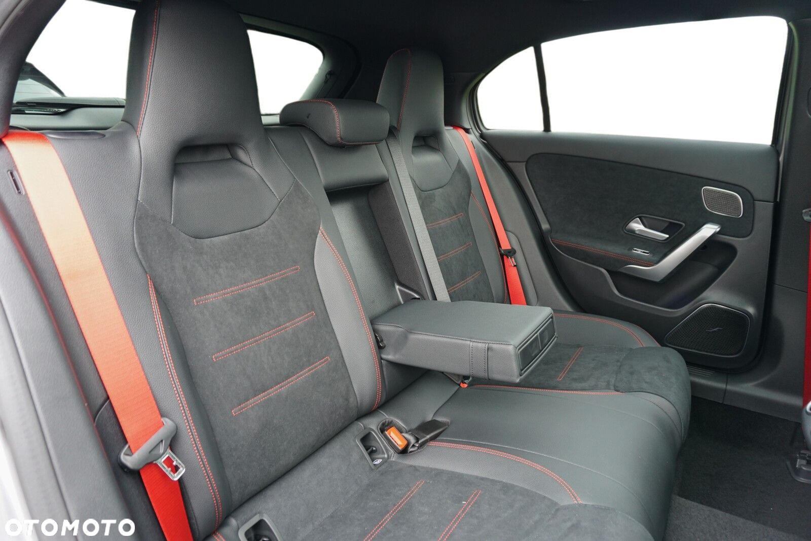 Mercedes-Benz Klasa A 45 S AMG 4-Matic 8G-DCT - 10