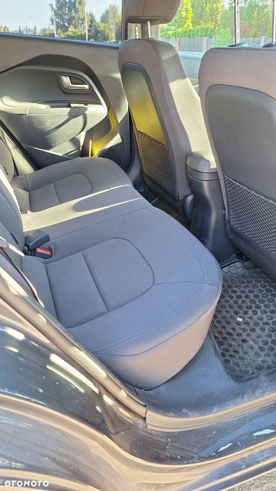 Kia Rio 1.4 Business Line - 14