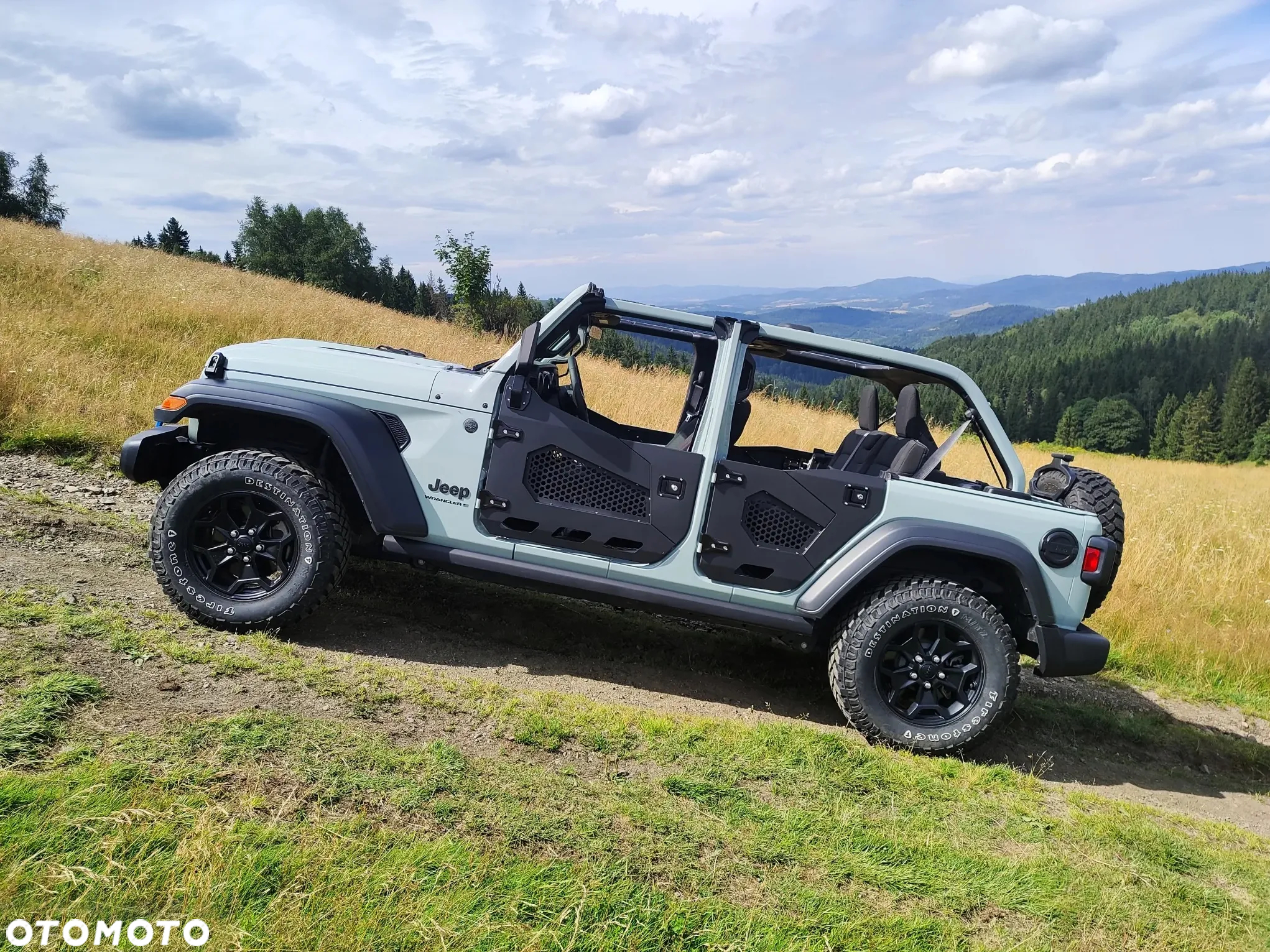 Jeep Wrangler - 4