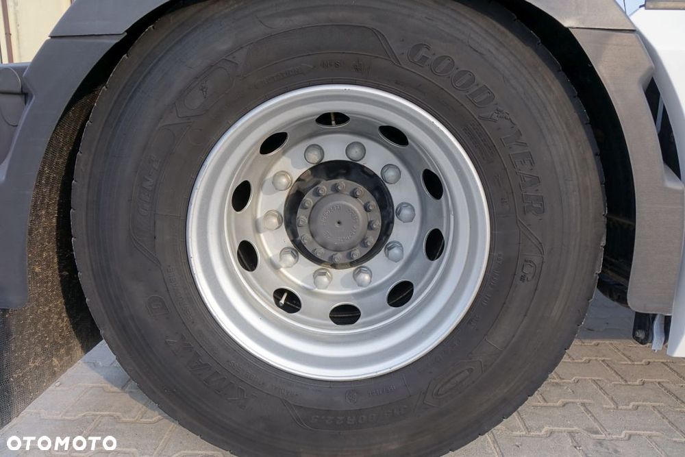 Volvo FH 500 GLOBETROTTER XL / I-SAVE / STANDARD / AUTOMAT / EURO 6 / KLIMATYZACJA POSTOJOWA / LODÓWKA / LED / NAVI / 2 ZBIORNIKI - 21