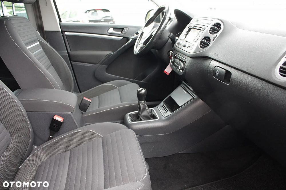 Volkswagen Tiguan 2.0 TDI DPF BlueMotion Technology Cup Sport & Style - 16