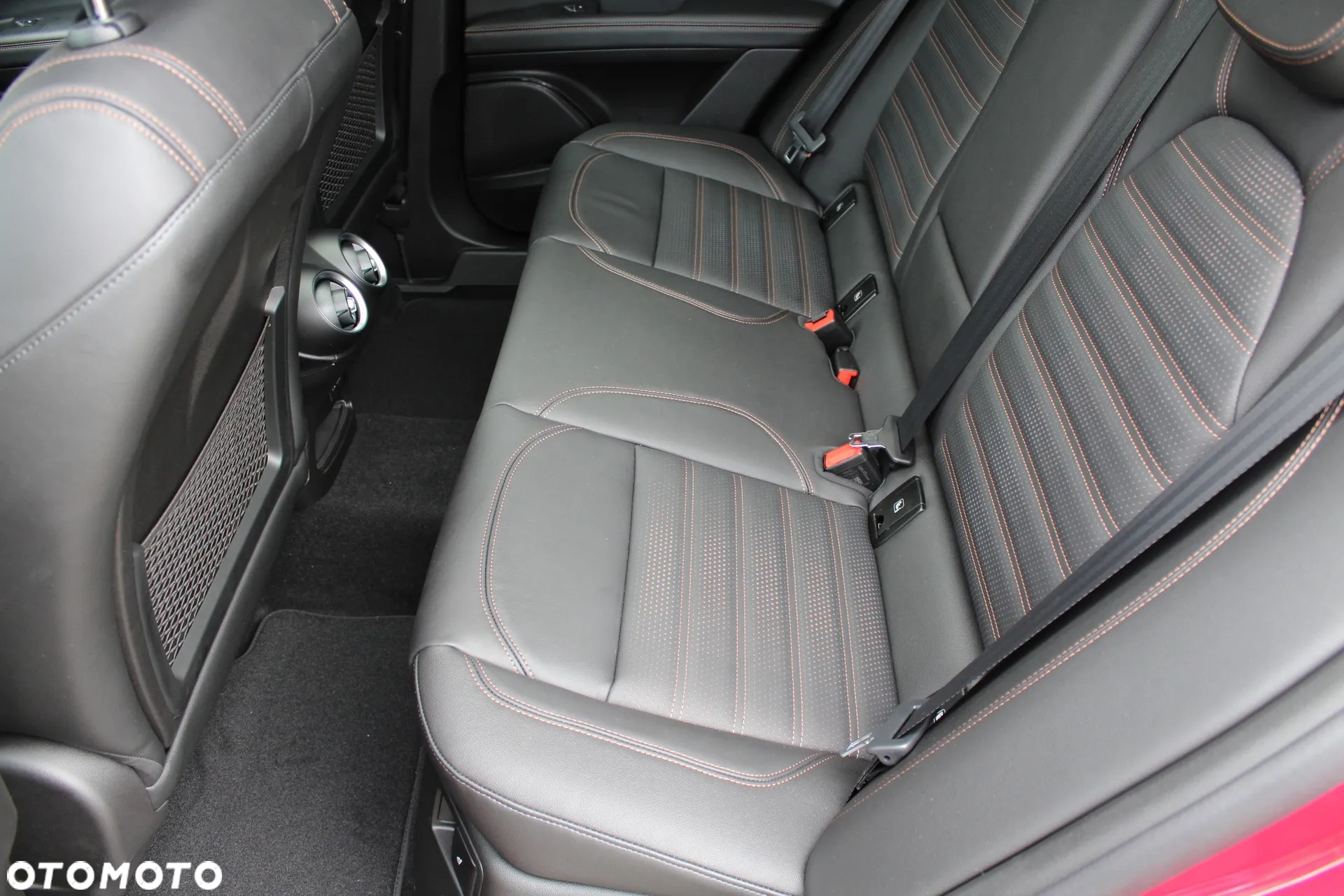 Alfa Romeo Stelvio 2.0 Turbo Intensa Q4 - 11