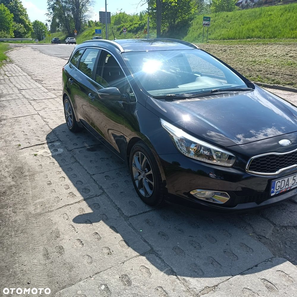 Kia Ceed - 13