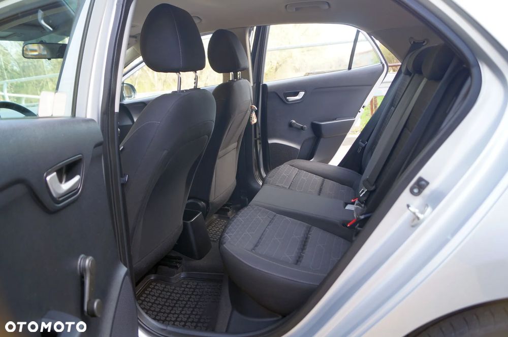 Kia Rio 1.2 L Business Line - 25