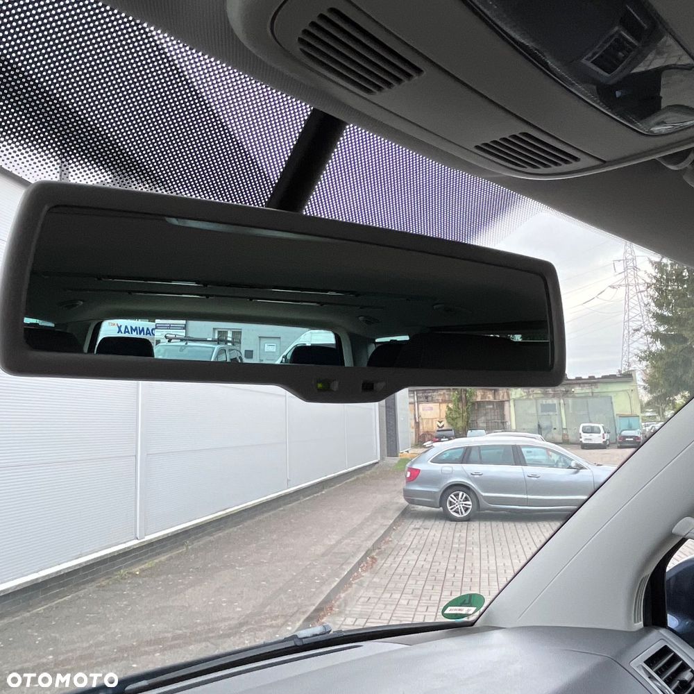 Volkswagen Multivan L1 Startline - 30
