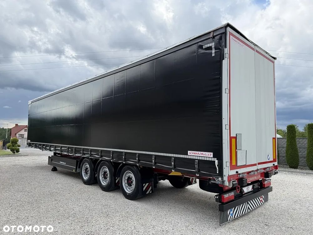 Schwarzmuller STANDARD-VARIOS / 2023 / 2 X OŚ PODN./ PALECIARA / DACH PODN./ MAX WYPOSAŻENIE / MULTILOCK / CERT.XL / SALON / STAN IDEALNY / - 3