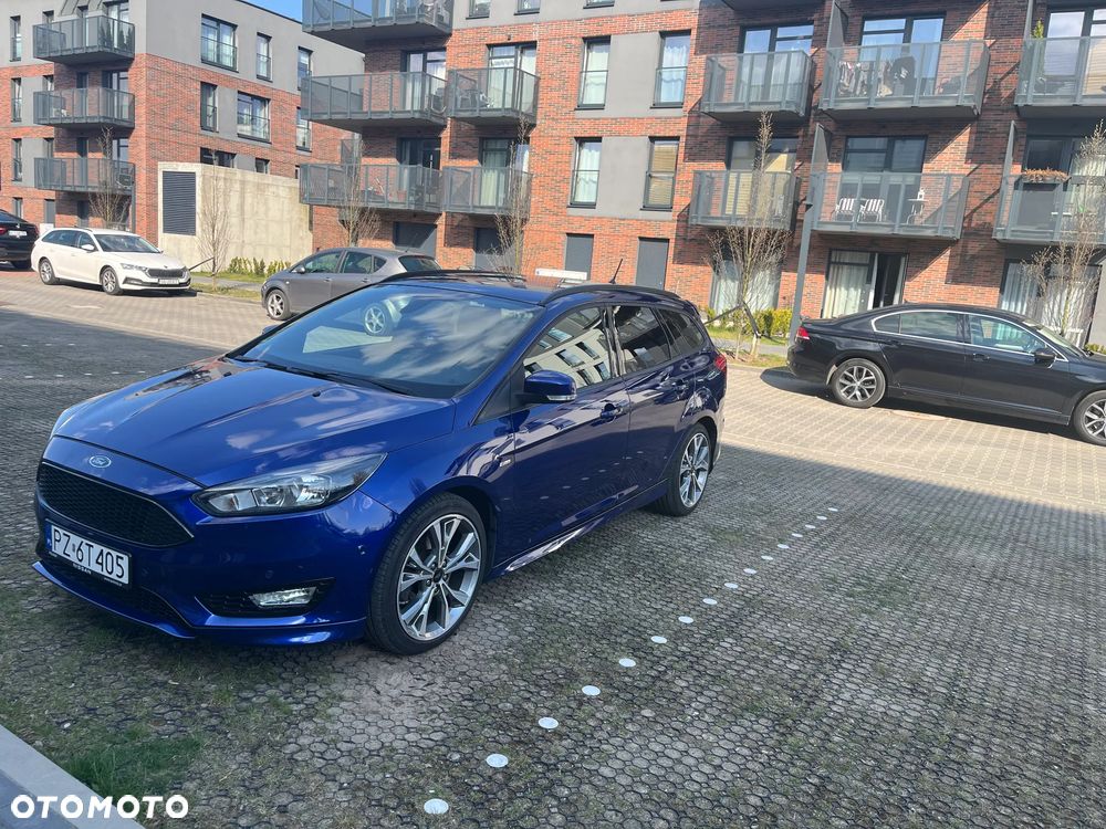 Ford Focus 1.5 EcoBoost ST-Line - 1