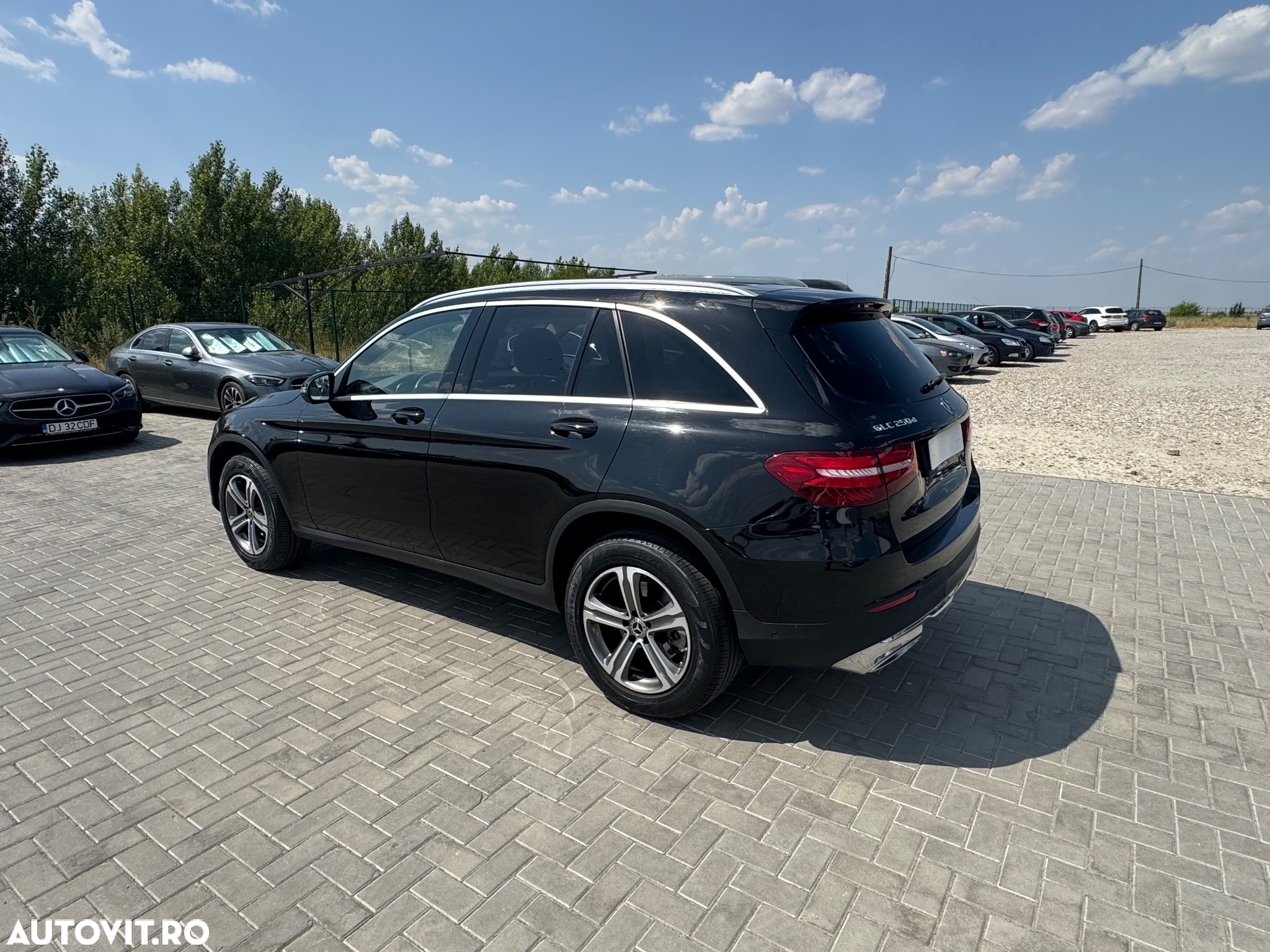 Mercedes-Benz GLC 250 d 4MATIC - 28