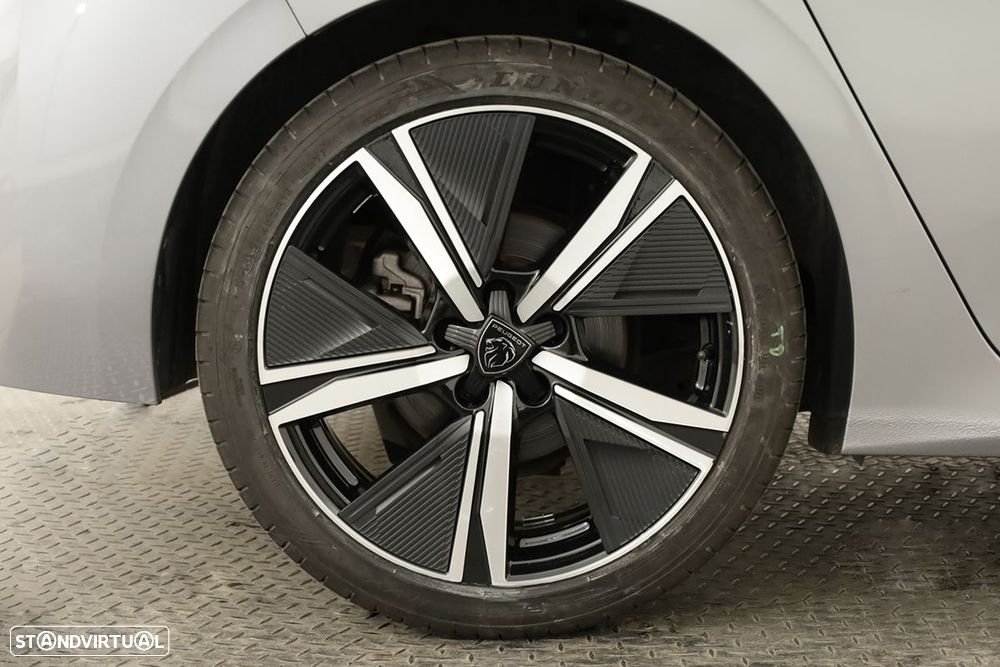 Peugeot 308 1.2 PureTech GT EAT8 - 5