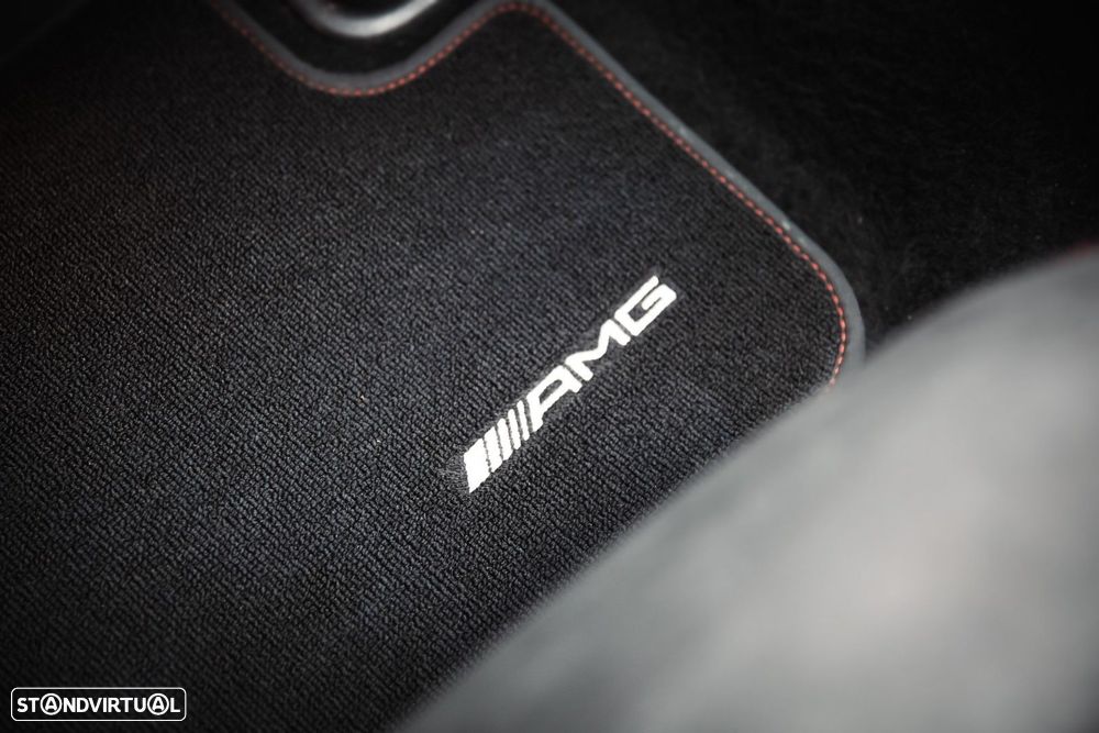 Mercedes-Benz A 180 d 7G-DCT AMG Line - 16