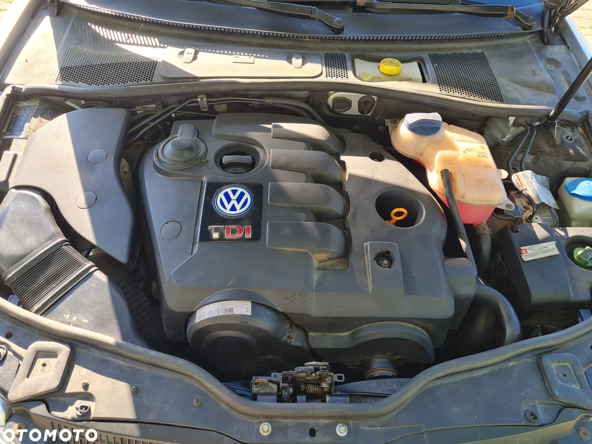 Volkswagen Passat 1.9 TDI Comfortline - 13