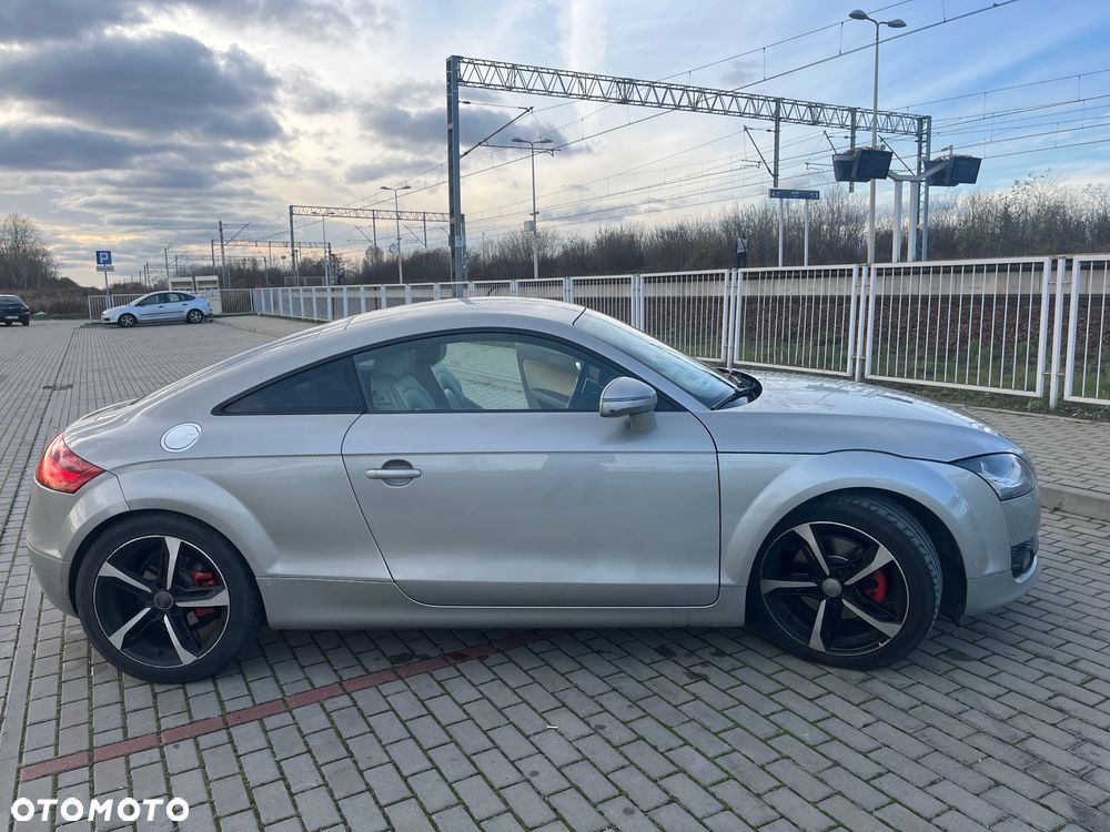 Audi TT Coupé - 6