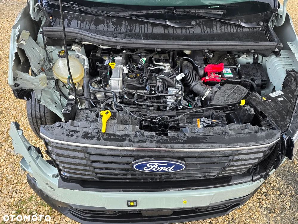 Ford Tourneo Courier 1.0 EcoBoost TREND - 17