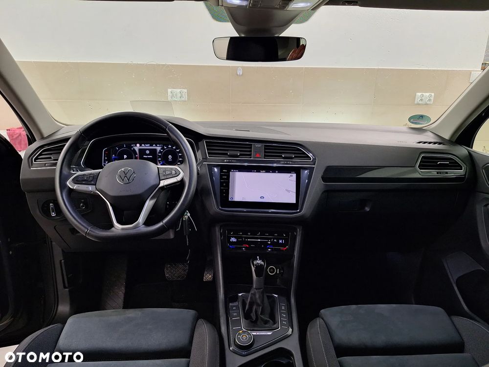 Volkswagen Tiguan 2.0 TDI SCR 4MotION DSG Elegance - 18