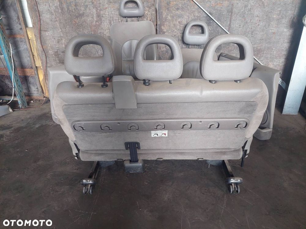 KOMPLET FOTELI LEWY PRAWY PRZÓD KANAPA TYŁ BOCZKI CHRYSLER GRAND VOYAGER IV - 11