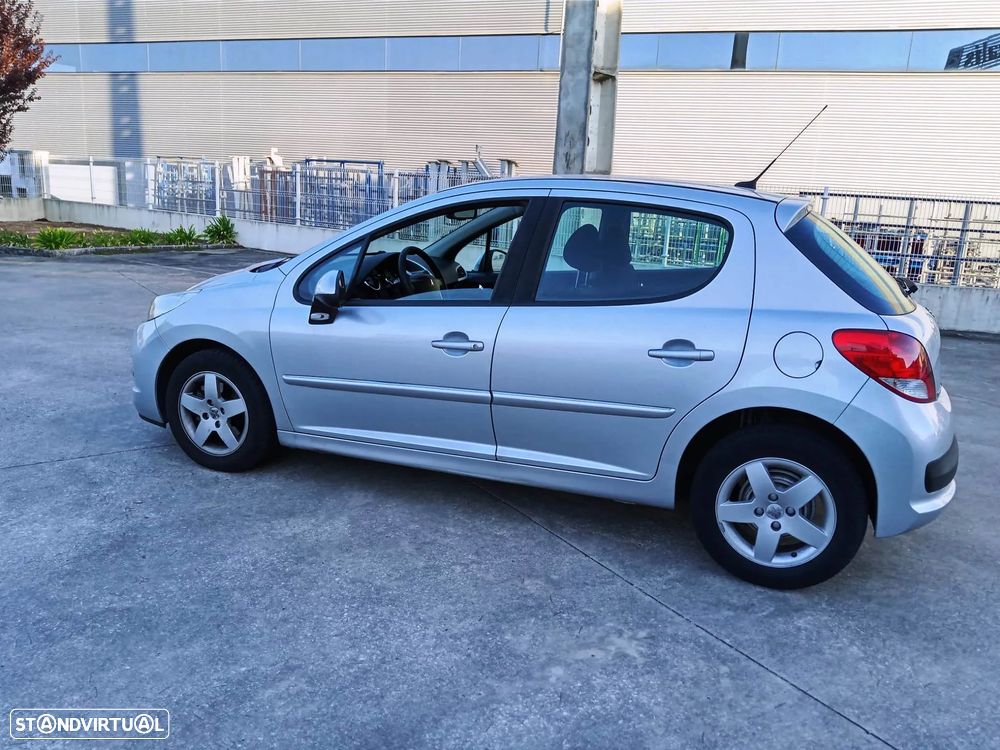 Peugeot 207 1.4 16V Sport - 4
