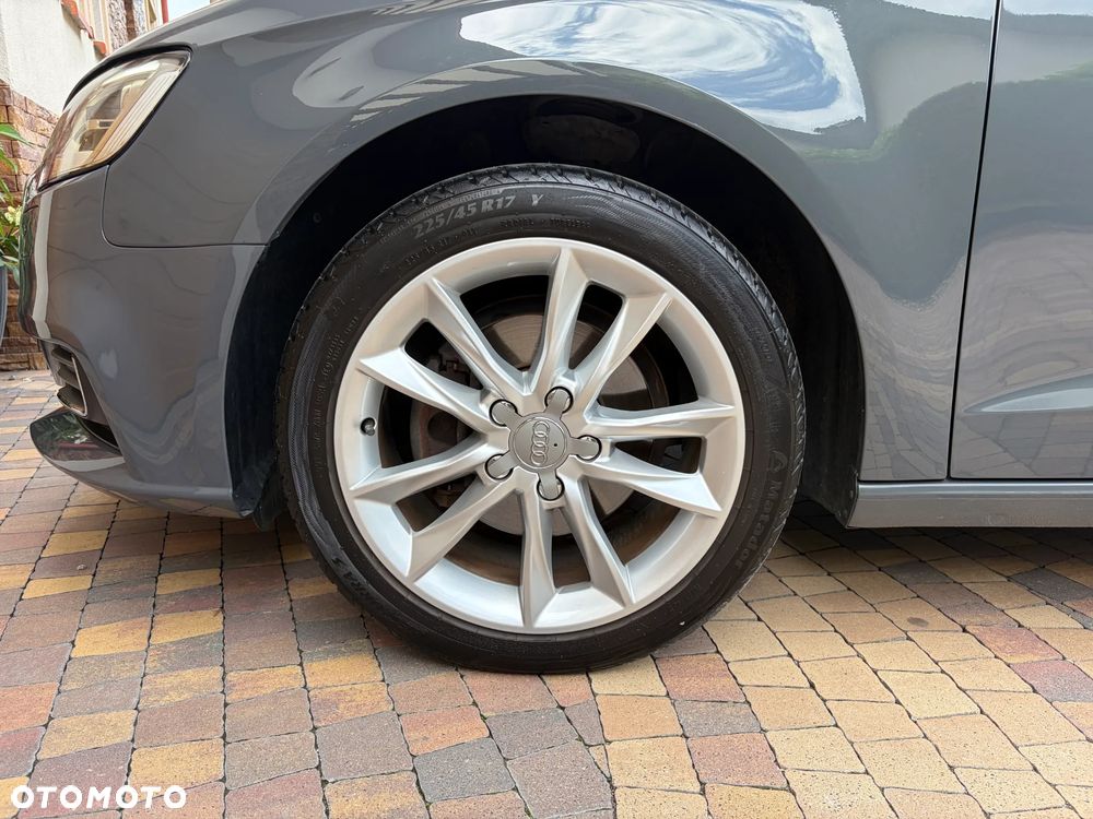 Audi A3 Sportback 2.0 TDI - 24