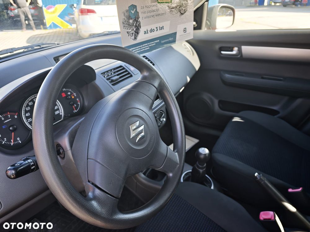Suzuki Swift - 13